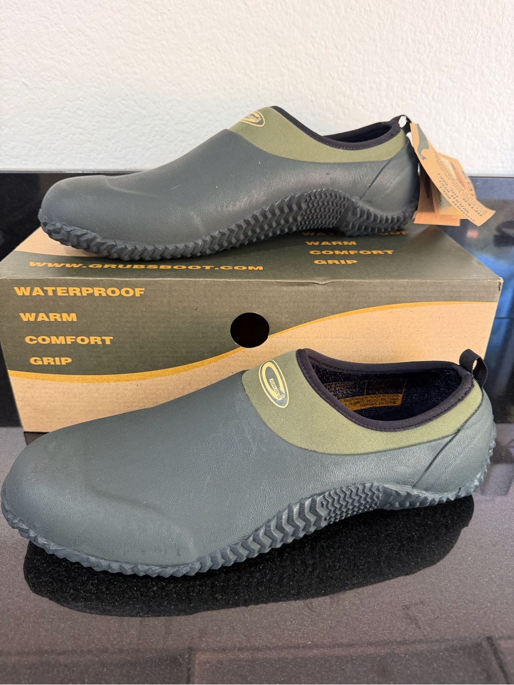 Grubs Woodline 5.0 Waterproof Garden Camp Shoes Moss Green Men's Size 13 NIB